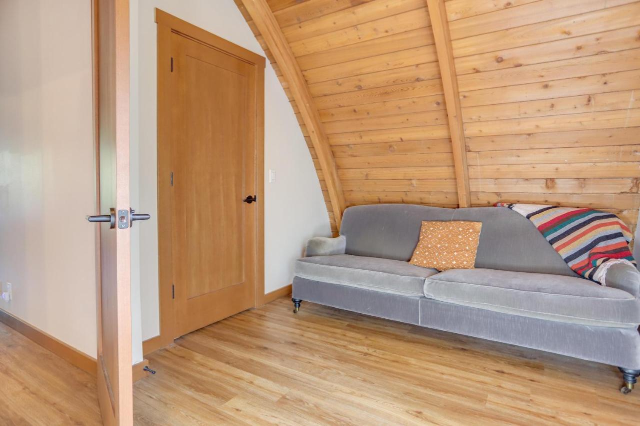 The Bow Roof Cabin Government Camp Eksteriør bilde