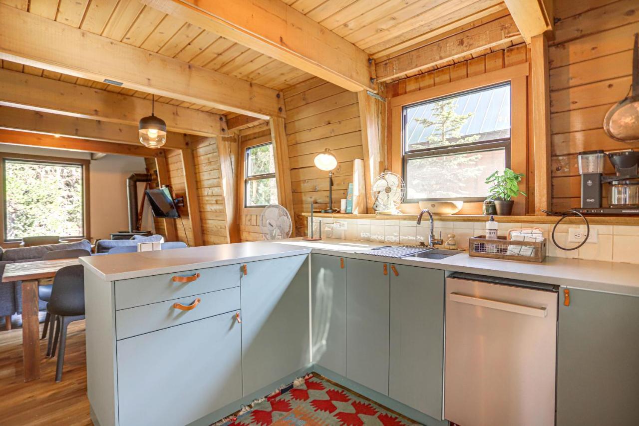 The Bow Roof Cabin Government Camp Eksteriør bilde