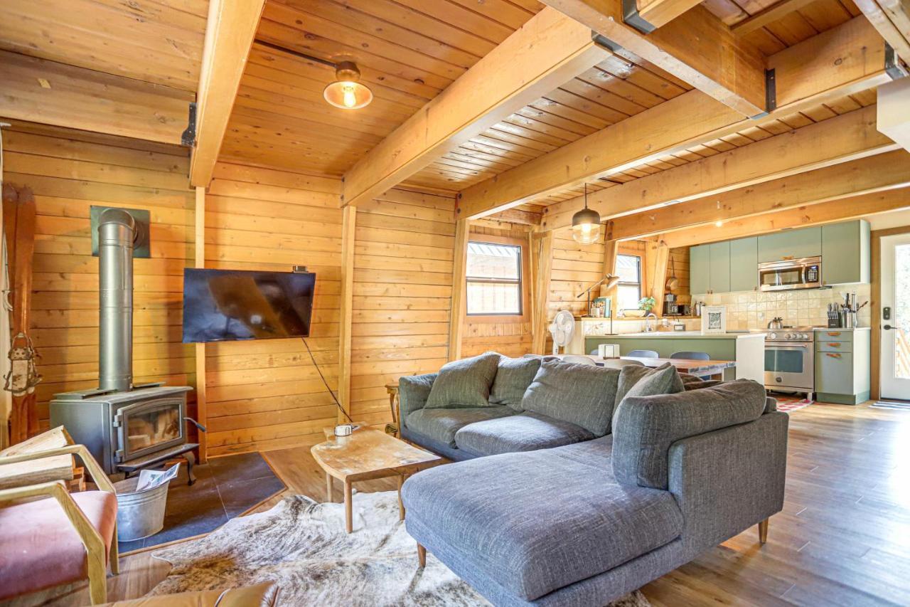 The Bow Roof Cabin Government Camp Eksteriør bilde