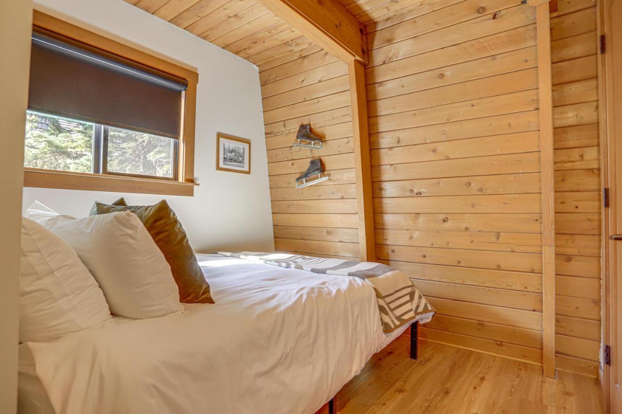The Bow Roof Cabin Government Camp Eksteriør bilde